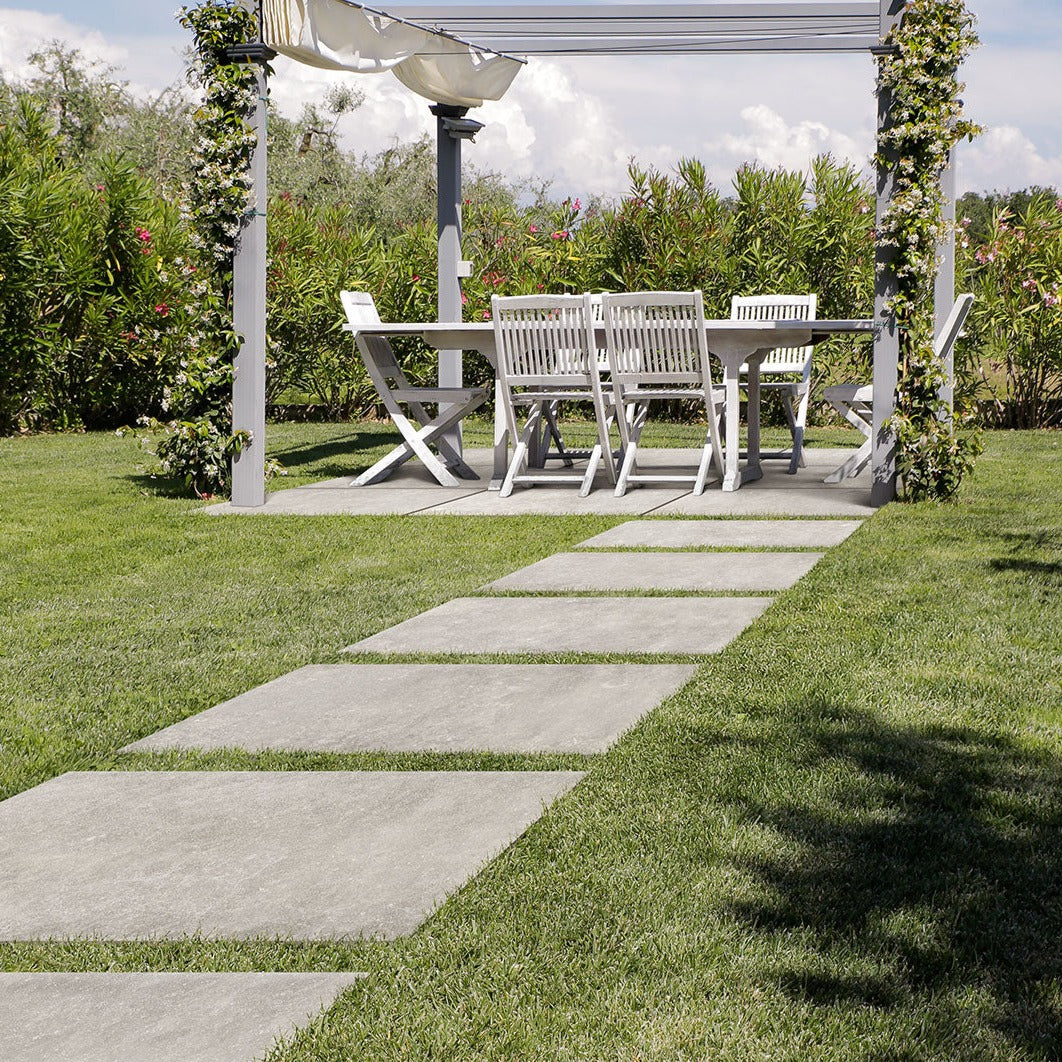 Pavimenti-per-outdoor-effetto-pietra_Ceramiche-Coem_Namur-Grigio-60x90-coem39.jpg